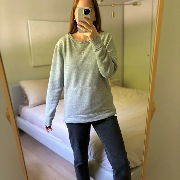 John Elliott Tops - John Elliott  Villain Crewneck Sweatshirt Gray Size 4 Unisex